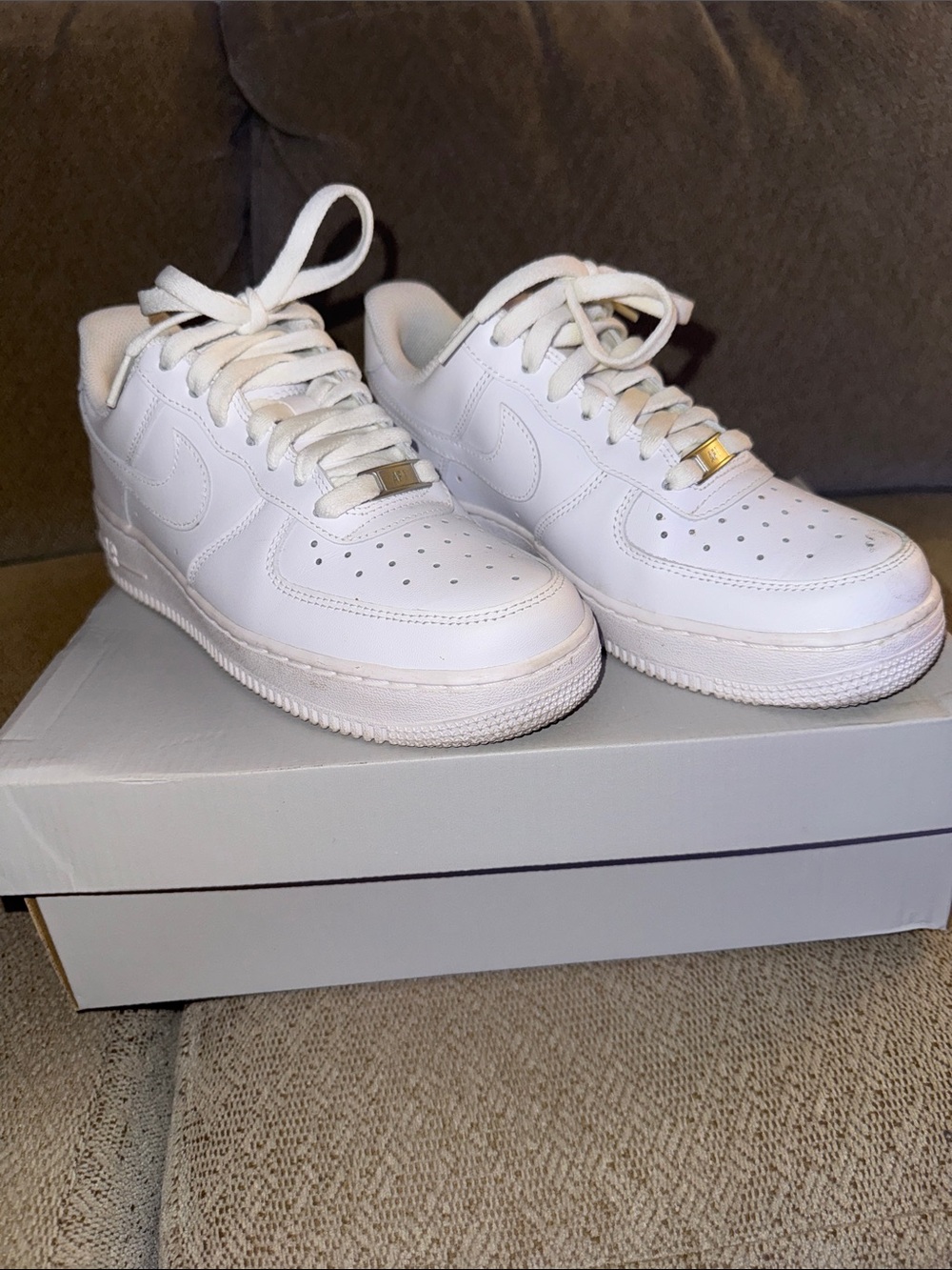 W Air Force 1s SIZE 8